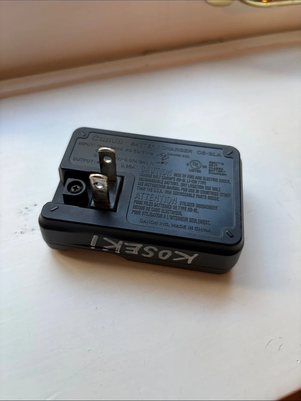 Canon CB-2LA Battery Charger with Status Indicators